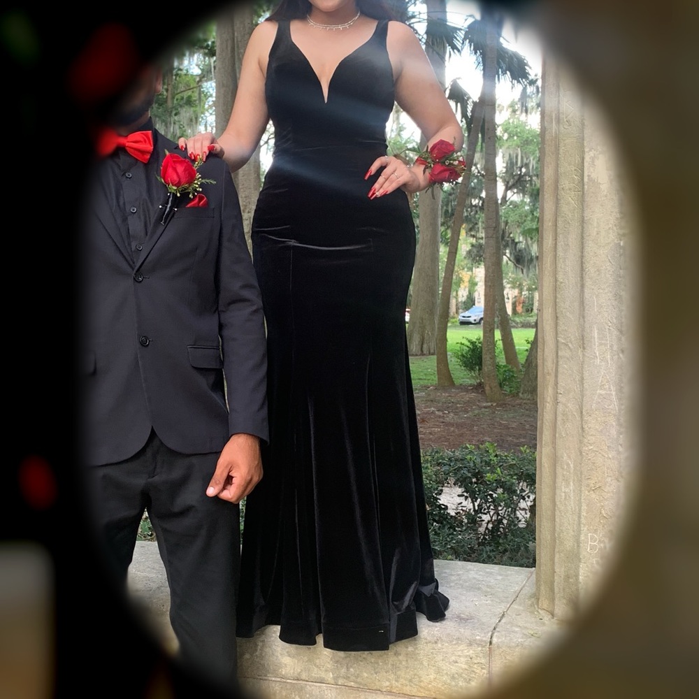 Windsor black dress